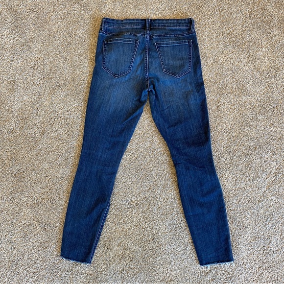 GAP dark indigo denim skinny distressed jeans. Women's 26 regular - Picture 2 of 13